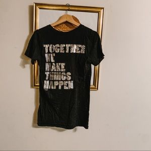 🔮V-neck Sequined VS Pink T-Shirt🔮